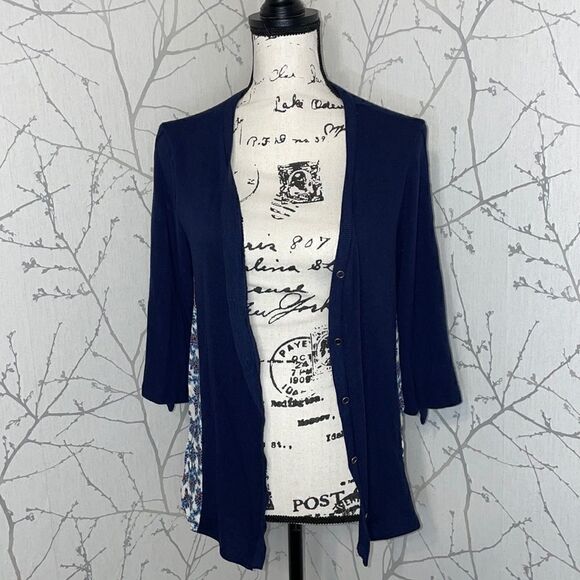 Democracy cardigan, Size XS - Picture 1 of 4